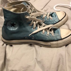 Blue ombré converse